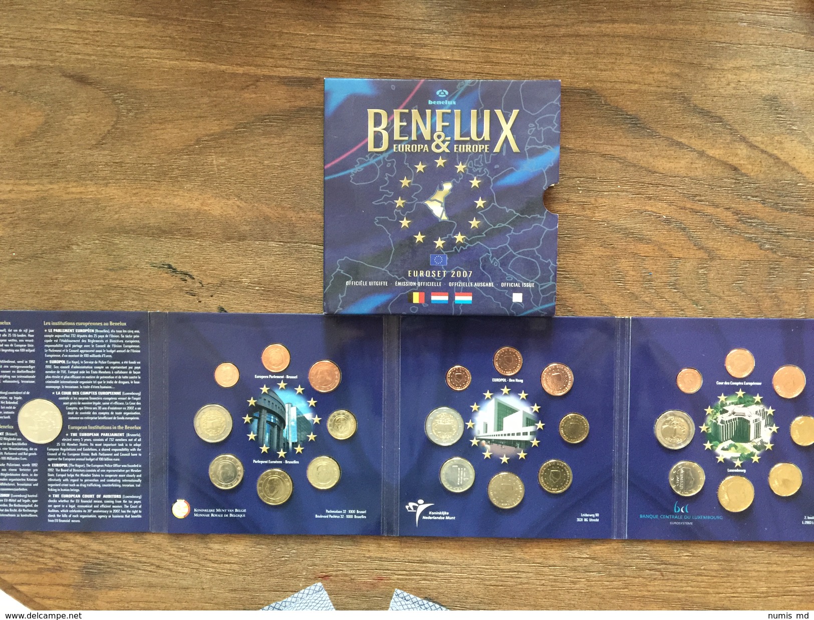 M/MS49 EUROSET BENELUX 2007 24 Pièces + 1 Médaille (Valeur 65 Euro !!) - Belgium