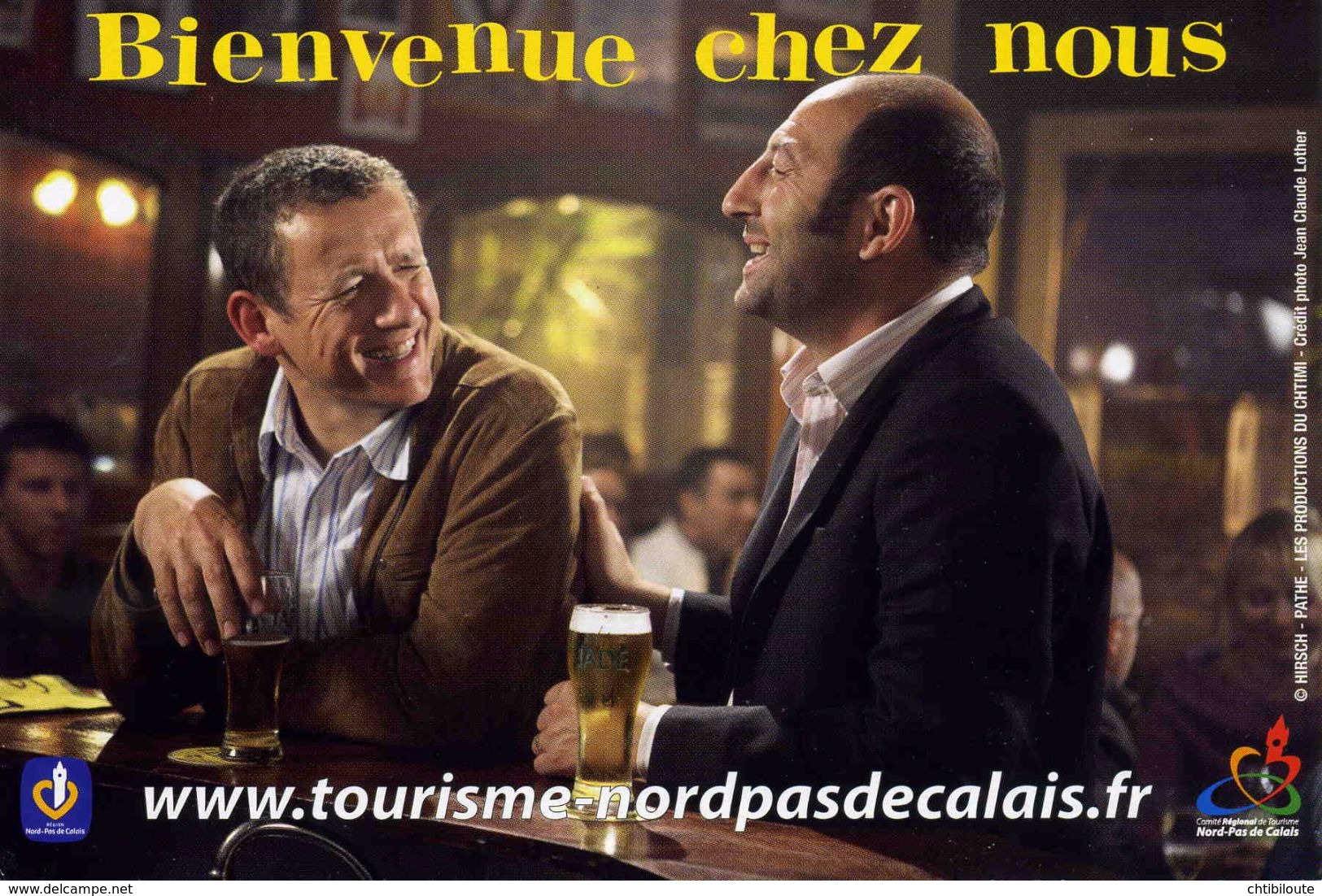 CINEMA  / AFFICHES    /    L 43   " BIENVENUE CHEZ NOUS     "       CPM / CPSM  10 X 15 - Affiches Sur Carte