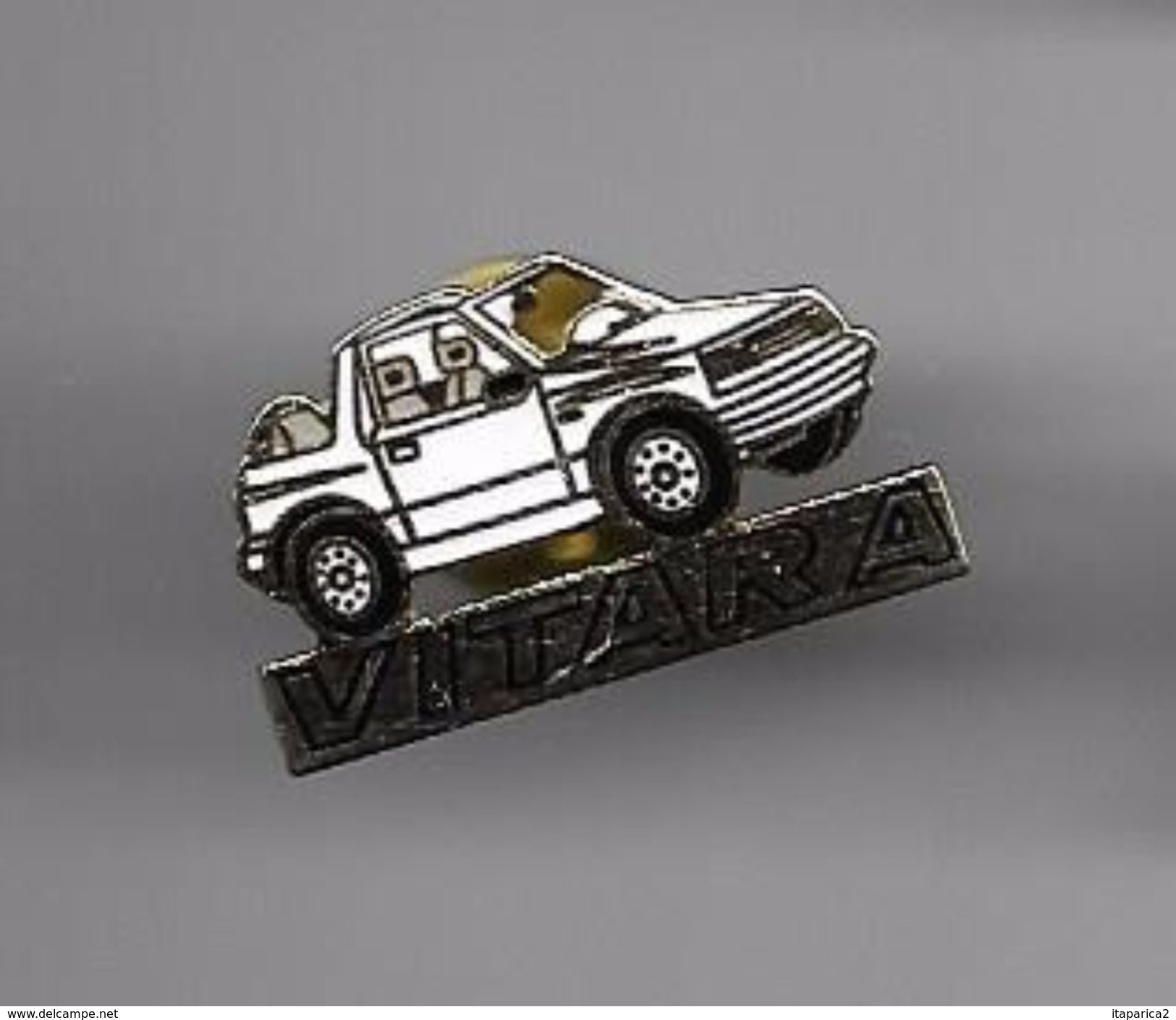 PINS  AUTOMOBILE VITARA  / Doré / 33NAT - Other & Unclassified