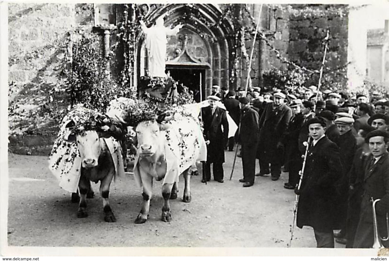 -ref V543- /4 Photos Souples Format Cartes Postales Non Situées A Identifier -vendée - Procession Religieuse  - - Lieux