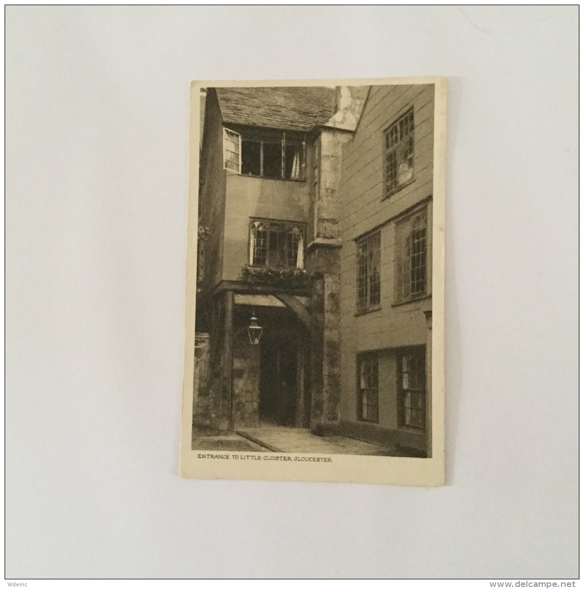 GLOUCESTER 1930s Entrance To Little Cloisters Sepia Unused (Boots) - Gloucester