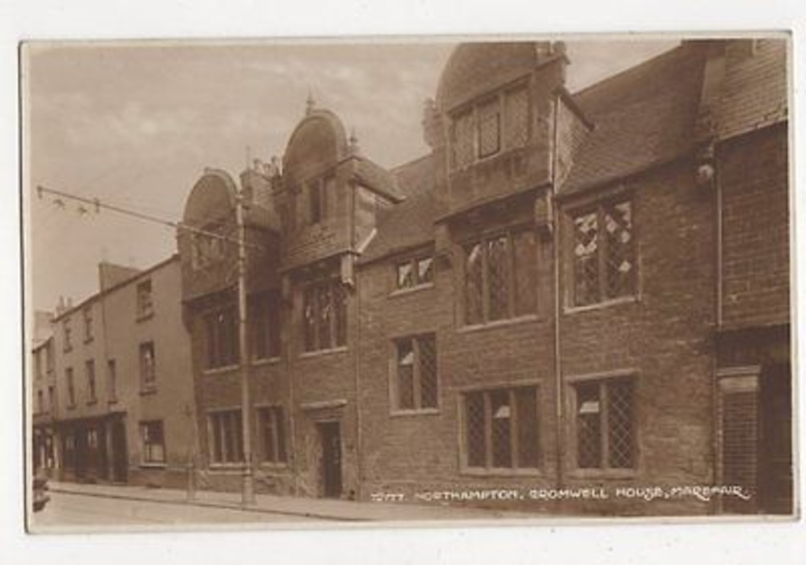 Northampton Cromwell House Marefair RP Postcard  206a - Northamptonshire