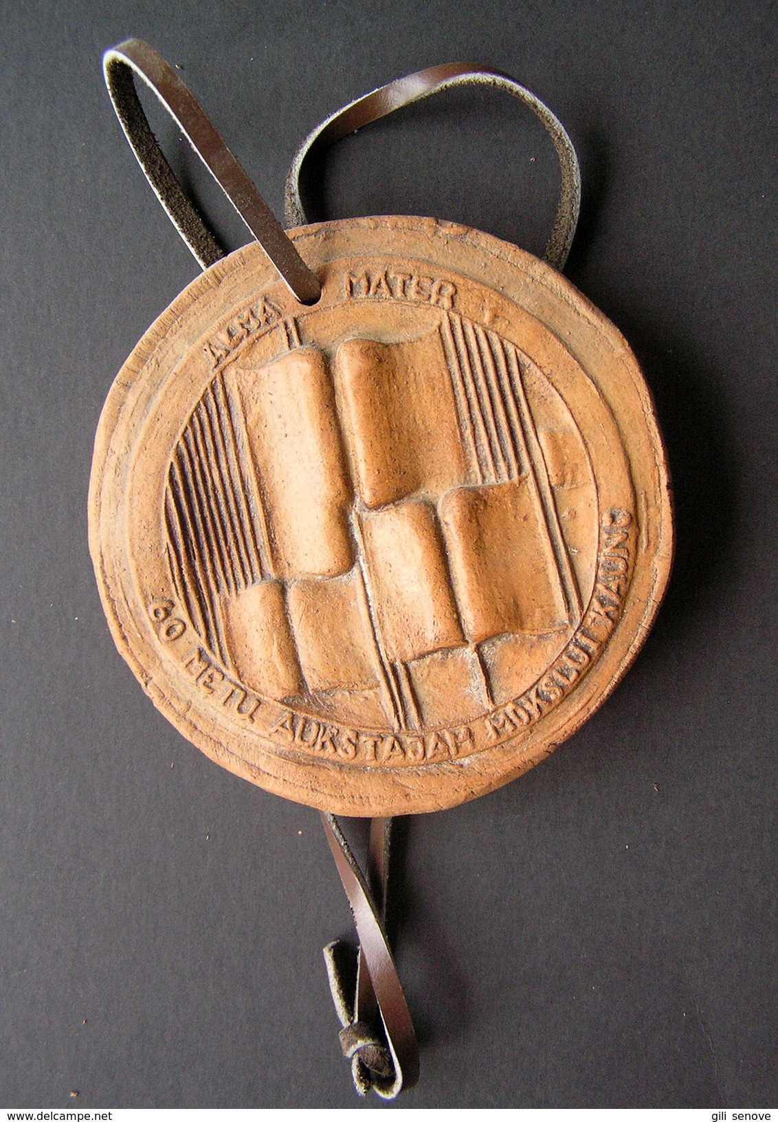 1981 Lithuania Alma Mater Handcrafted Ceramic Medal - Altri & Non Classificati