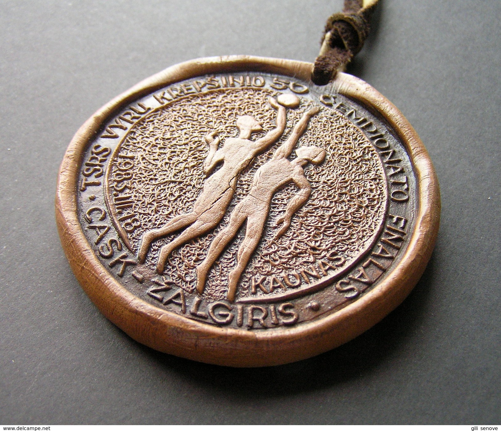 1983 Soviet Basketball Championship Finals Handmade Molar Medal - Abbigliamento, Souvenirs & Varie