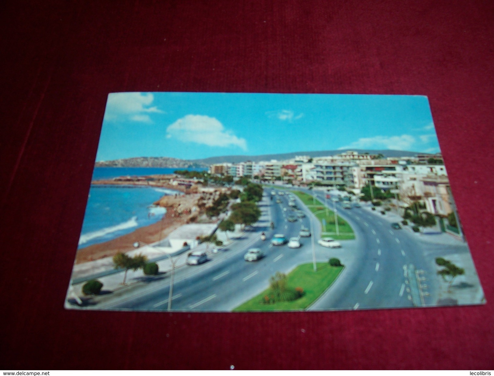 MISE EN VENTE D'UN LOT  DE CARTE POSTALE  DE  GRECE AVEC  TIMBRE  DESTINATION POUR LE  ROYAUME UNIS ° 1970 - Greece