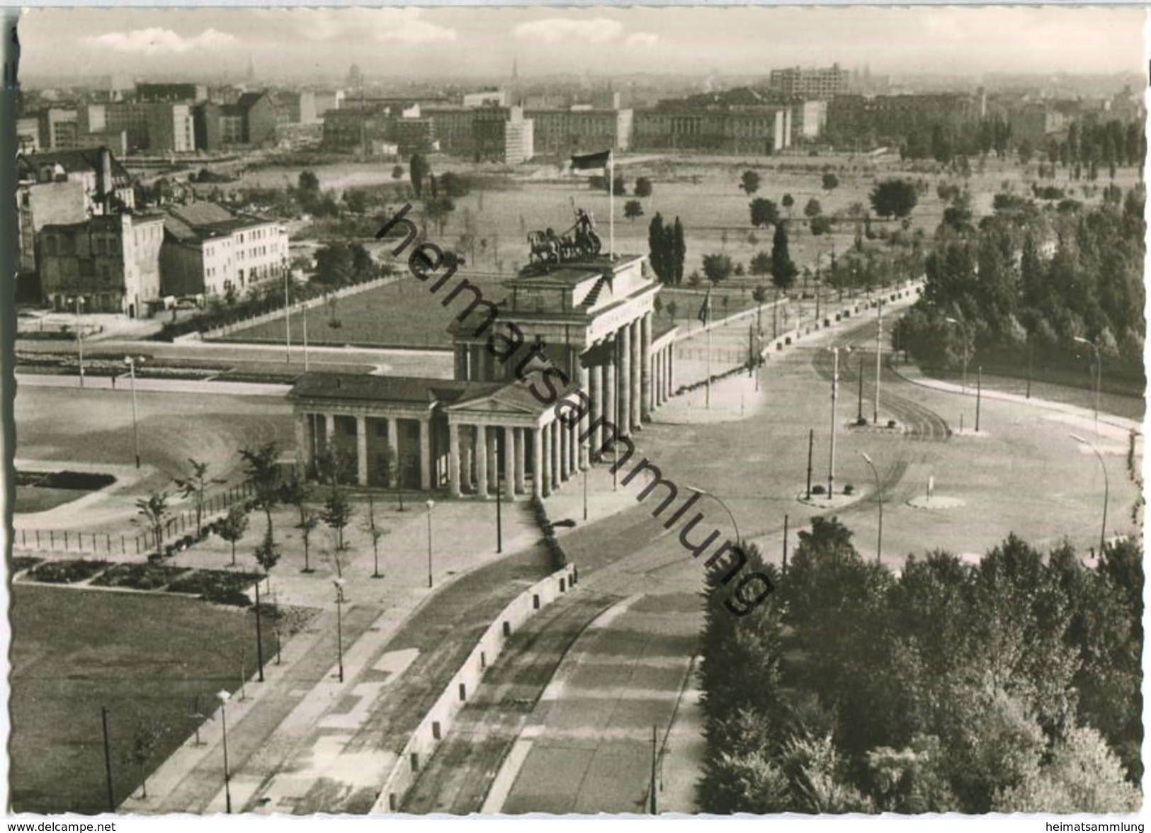 Berlin - Brandenburger Tor Mit Grenzmauer - Foto-Ansichtskarte - Dierentuin
