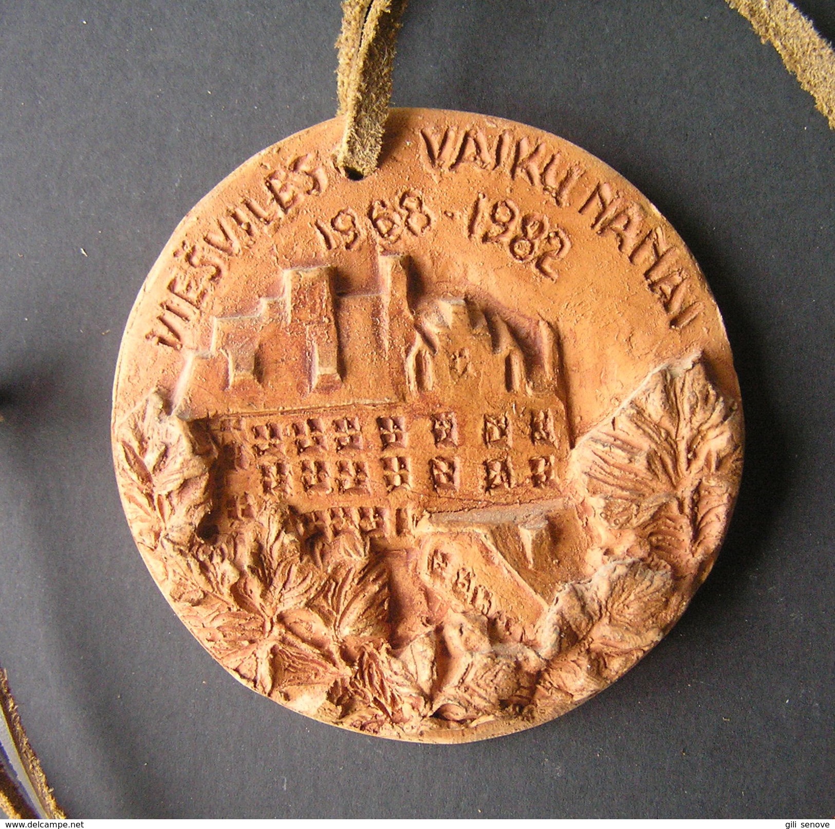 1982 Lithuania Viesvile Ceramic Medal - Autres & Non Classés