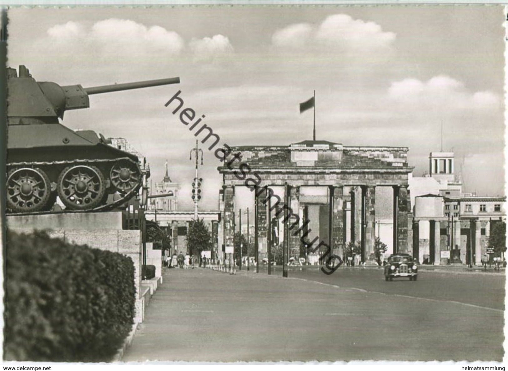 Berlin - Brandenburger Tor - Panzer - Mercedes - Foto-Ansichtskarte - Verlag Hans Andres Berlin - Dierentuin