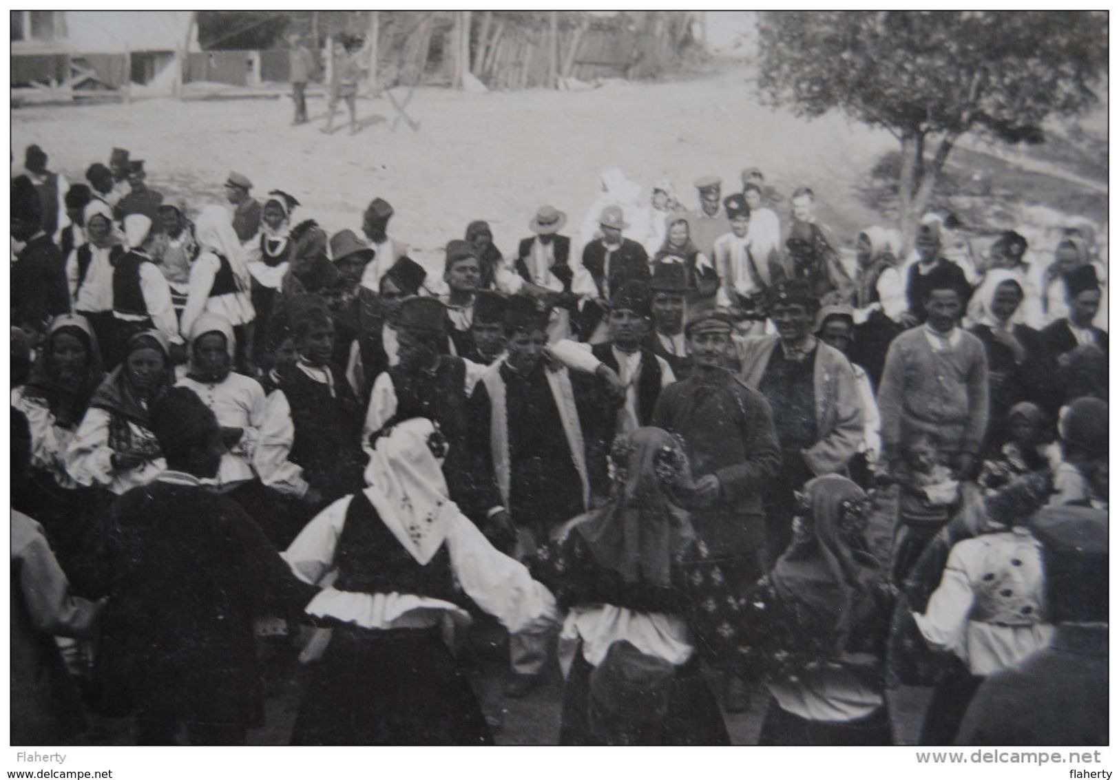 Carte Photo Serbie Serbia Serbien Guerre 1914-1918 Tanz Danse à Pâques Ostern 1918 Soldats Allemands Deutsche Soldaten - Servië