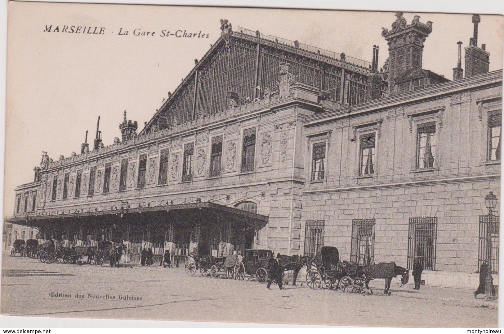Bouches   Du  Rhône :MARSEILLE :  La  Gare  St  Charles  , Caléche - Non Classificati