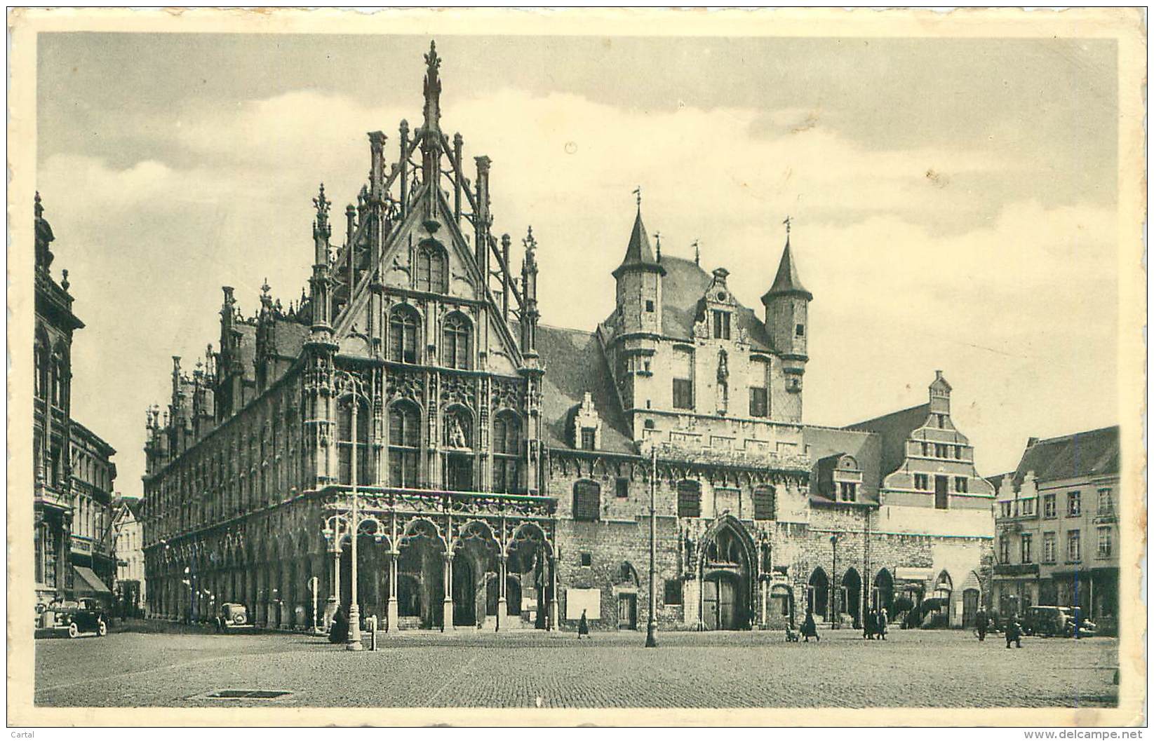 MECHELEN - Stadhuis En Oude Lakenhallen - Mechelen