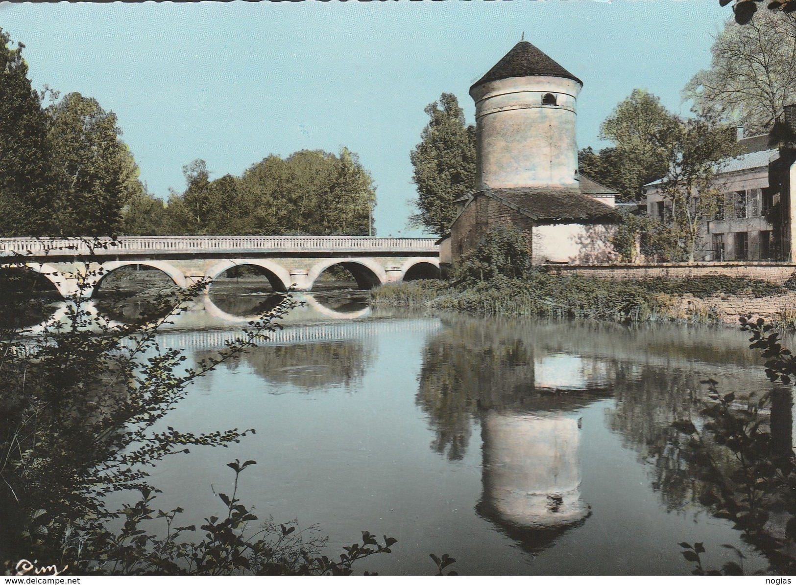 MERREY SUR ARCE - LA SEINE AU PONT DE VILLENEUVE - BELLE CARTE PHOTO - COULEUR -  TOP !!! - Autres & Non Classés