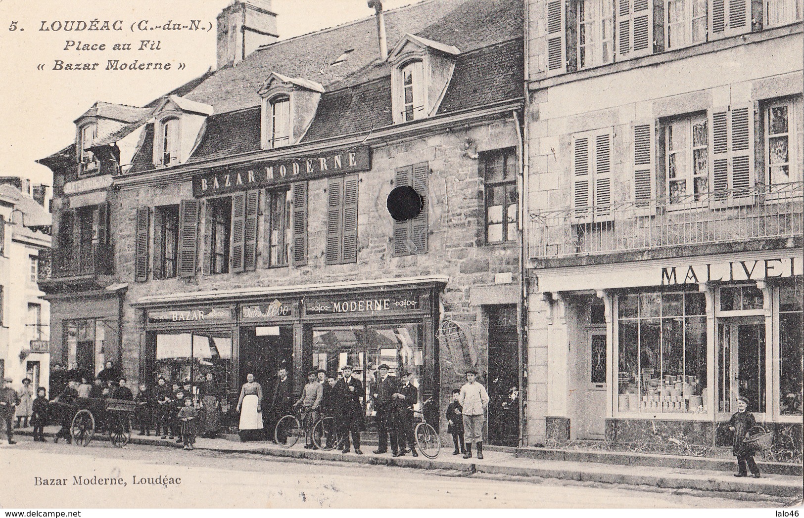 LOUDEAC  - Place Au Fil - Bazar Moderne - N°5 - Loudéac