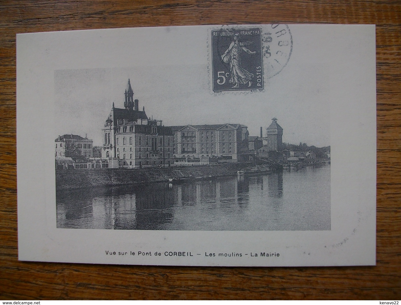 " Réédition Cartes D'autrefois " Corbeil , Vue Sur Le Pont De Corbeil , Les Moulins , La Mairie - Corbeil Essonnes