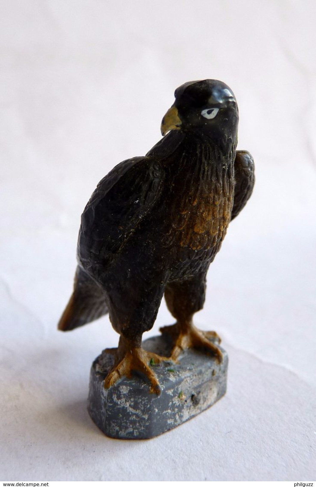 FIG STARLUX ZOO 1748 AIGLE AILES REPLIEES 1969 - Starlux