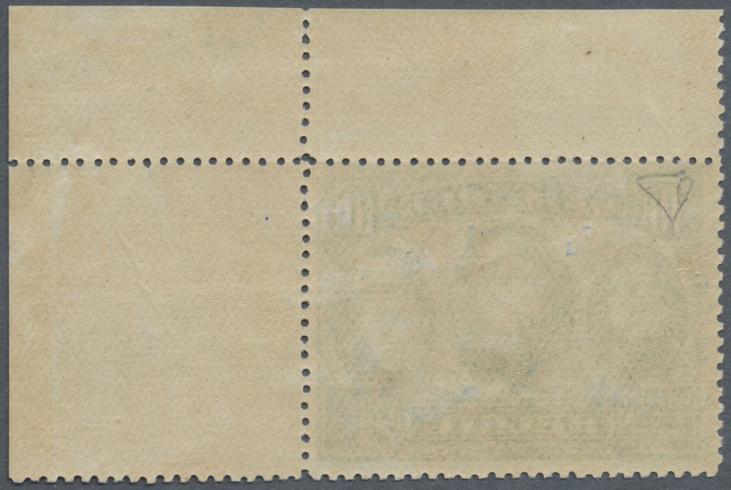 ** Belgien: 1918, Rotes Kreuz, 10+10 Fr, Außergewöhnlich Schöne Postfrische Bogenecke Rechts Oben (C.O.B. 1.960,- - Autres & Non Classés