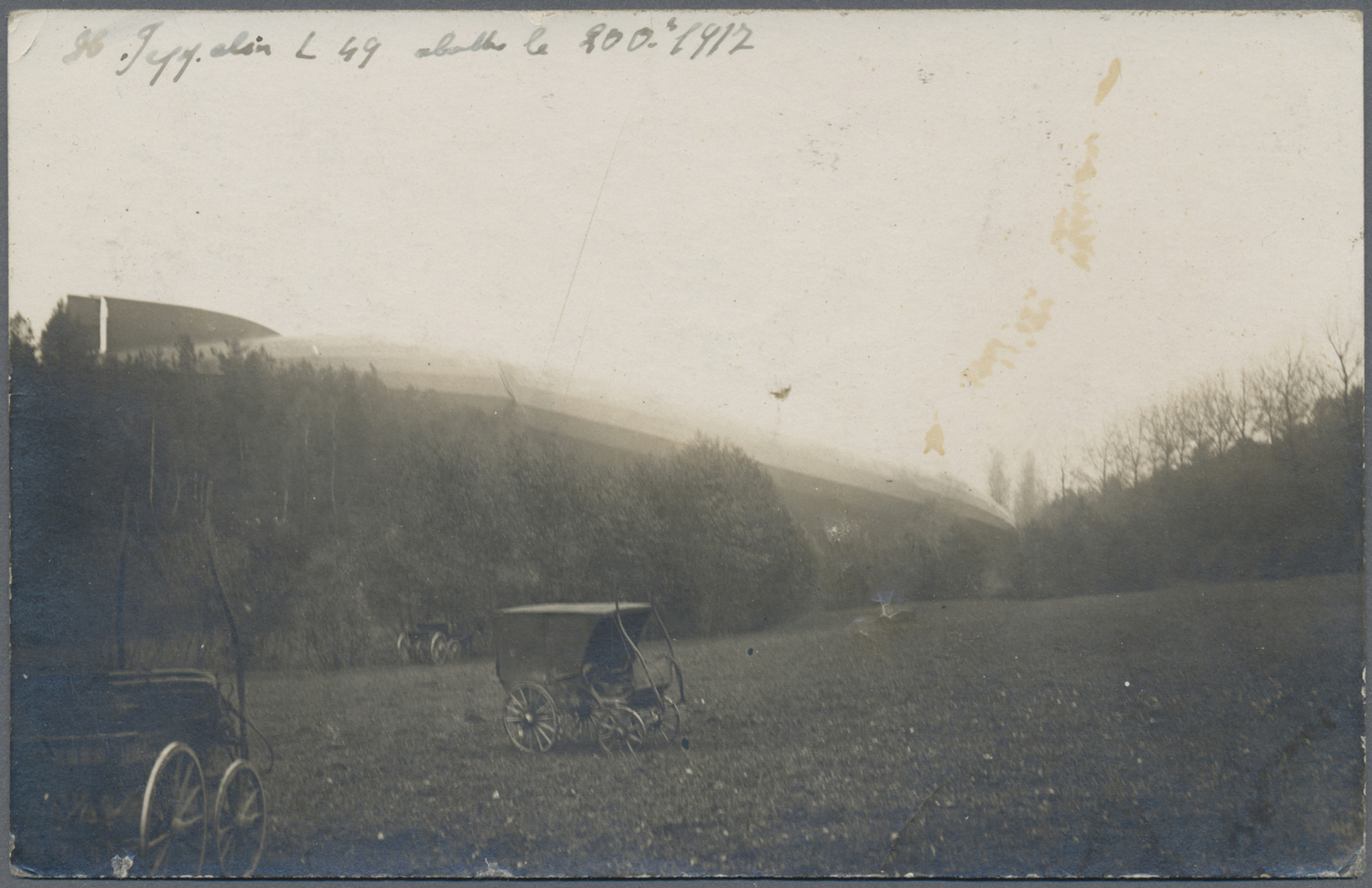 Thematik: Zeppelin / Zeppelin: 1917: Fotoansichtskarte Zeppelin L 49 Notgelandet 1917 In Frankreich, Beschriftet In Fran - Zeppelins