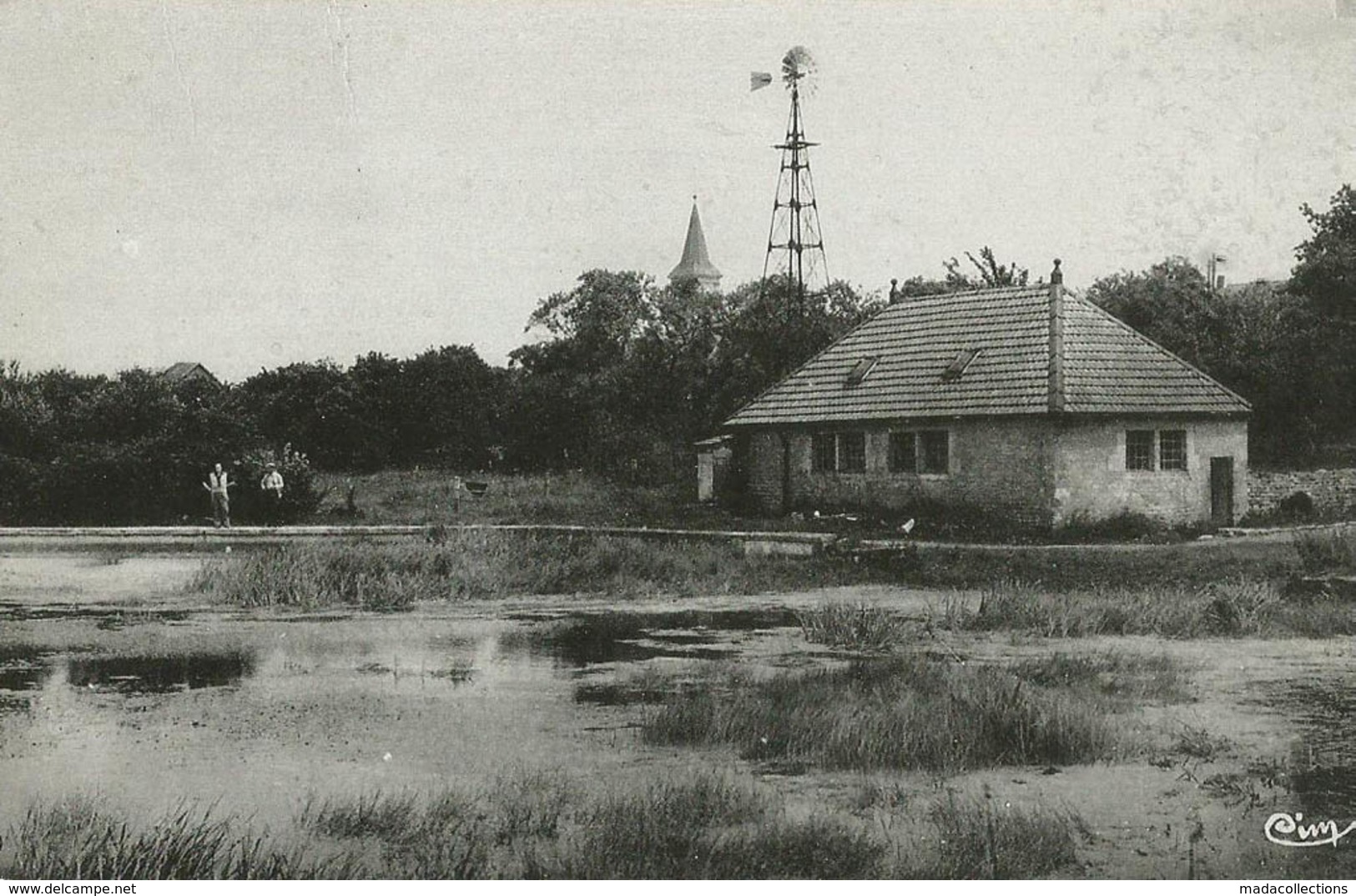 Aillianville (52 - Haute Marne)  Lavoir Et étang Du Pays - Autres & Non Classés