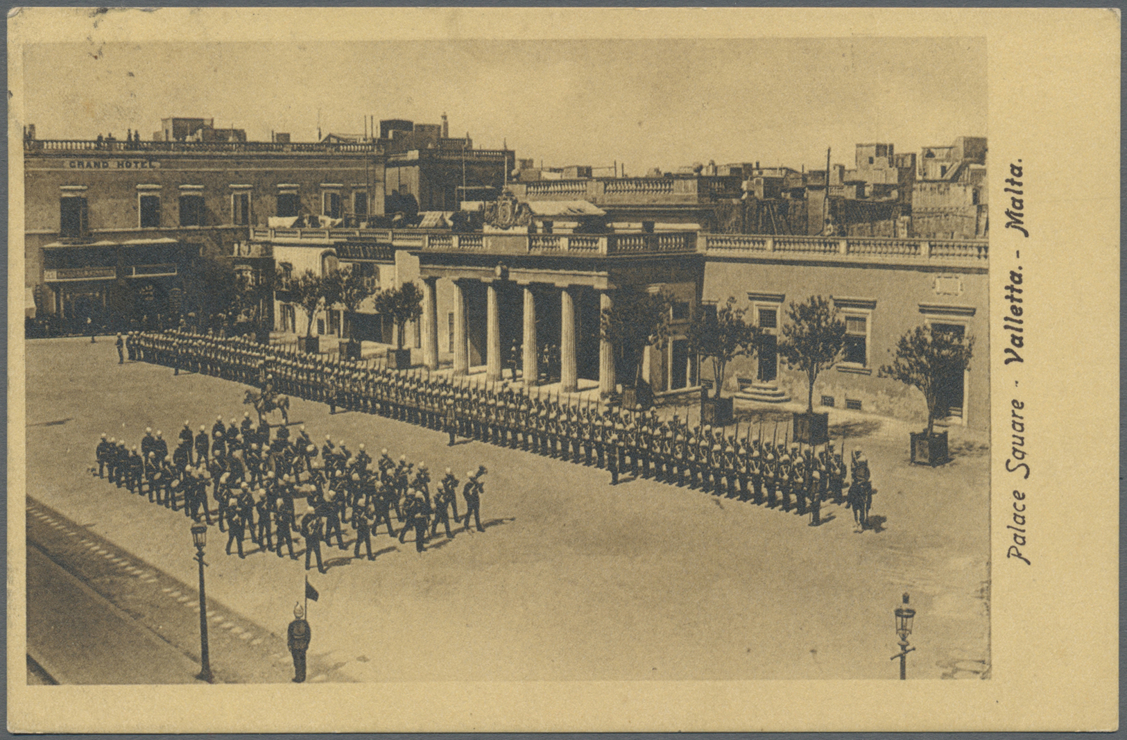 Br Malta: 1908. Picture Post Card Of 'Palace Square, Valletta' Addressed To Tunis, North Africa Bearing Malta SG - Malte