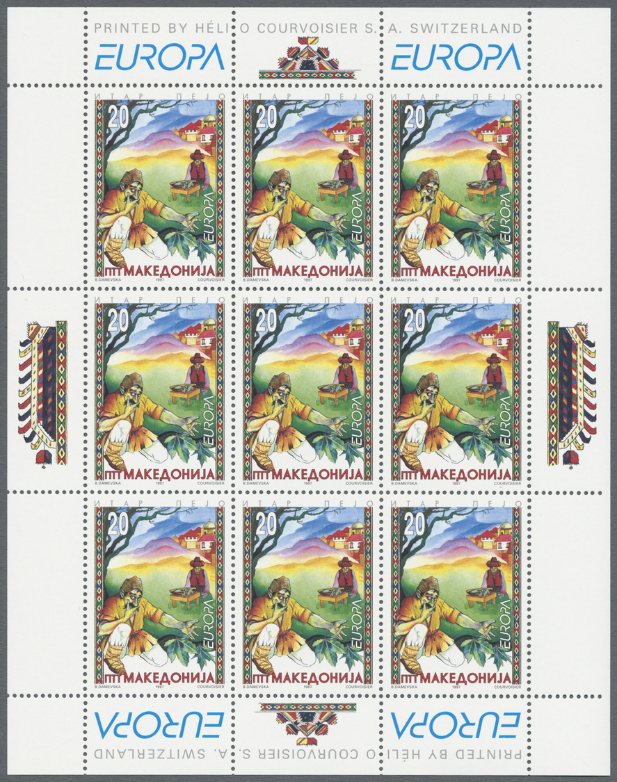 ** Mazedonien: 1996/2000, all Europa issues of these years in little sheets of 9 stamps, all mint never hinged. M