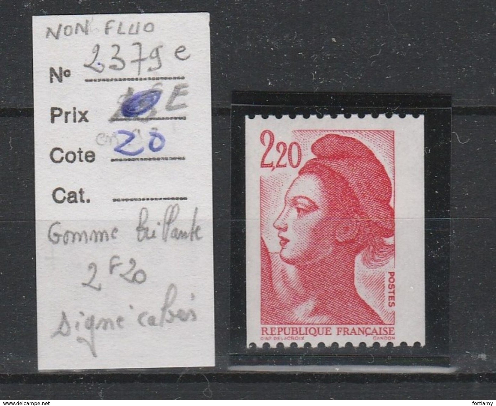 LOT 460 FRANCE N°2379c Signé Calves ** - Unused Stamps