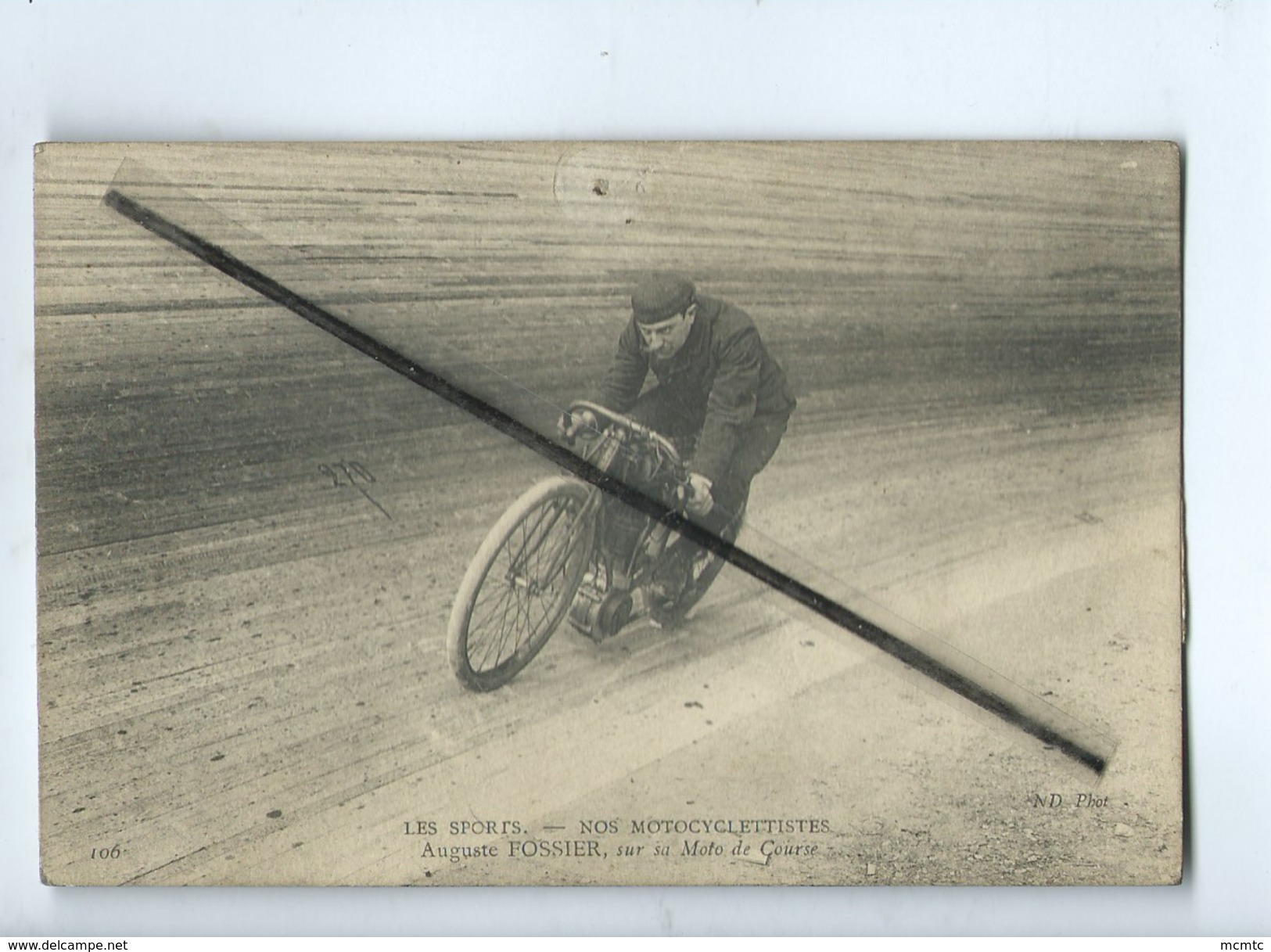 CPA  Abîmée - Les Sports - Nos Motocylettistes - Auguste Fossier Sur Sa Moto De Course - Ciclismo