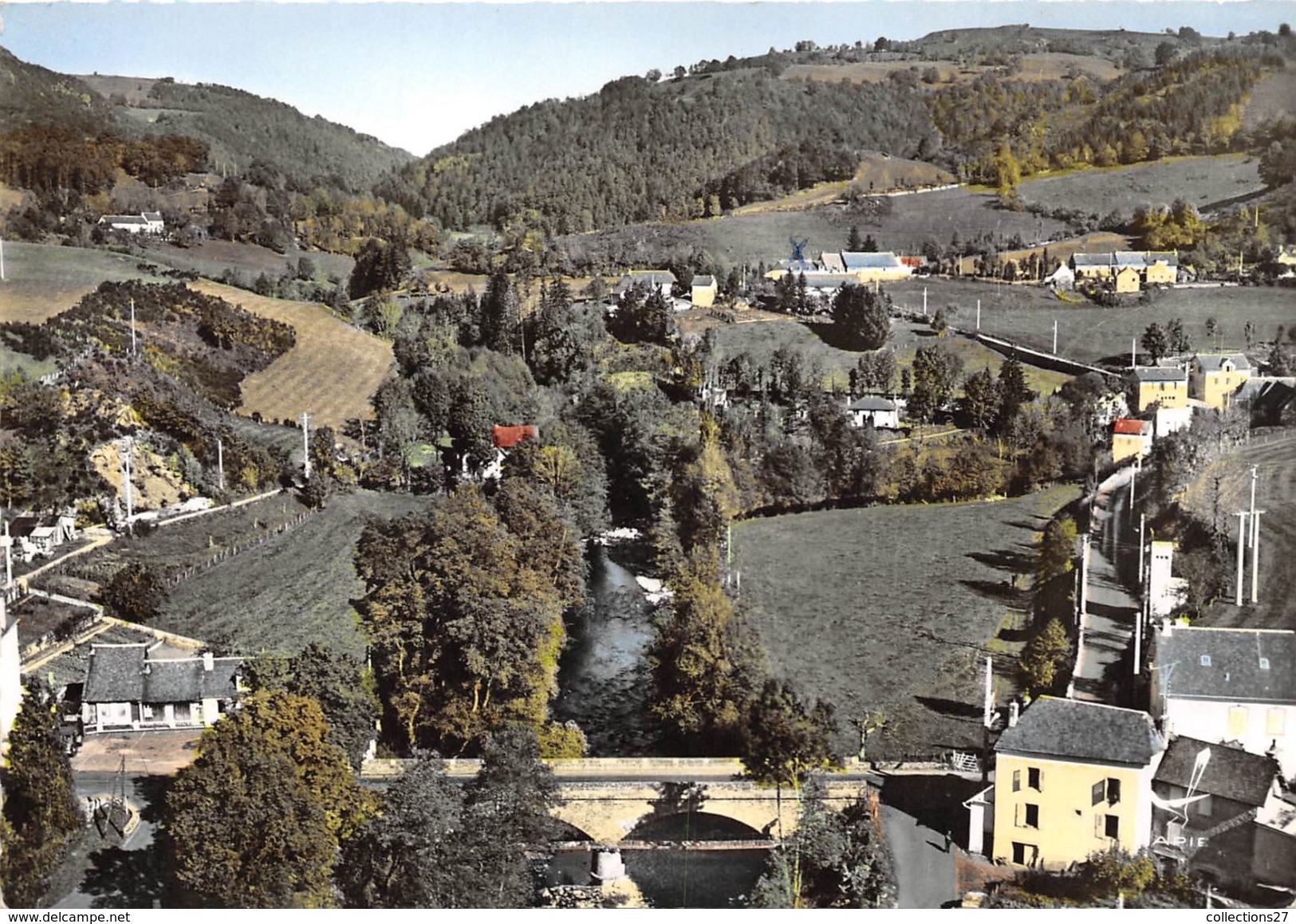 15-CONDAT-EN-FENIERS- LE PONT DE LA PRADE SUR LE RHUE, VUE DU CIEL - Condat