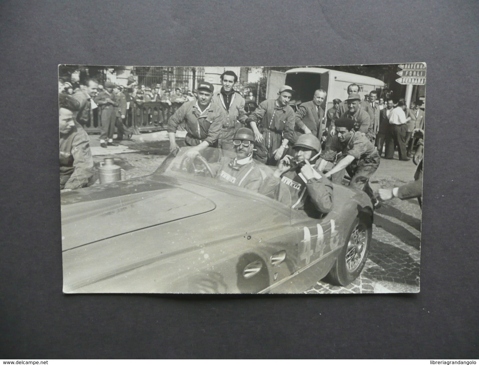 Fotocartolina Mille Miglia Ferrari 2000 Rifornimento Conte Sterzi Bologna 1953 - Altri & Non Classificati