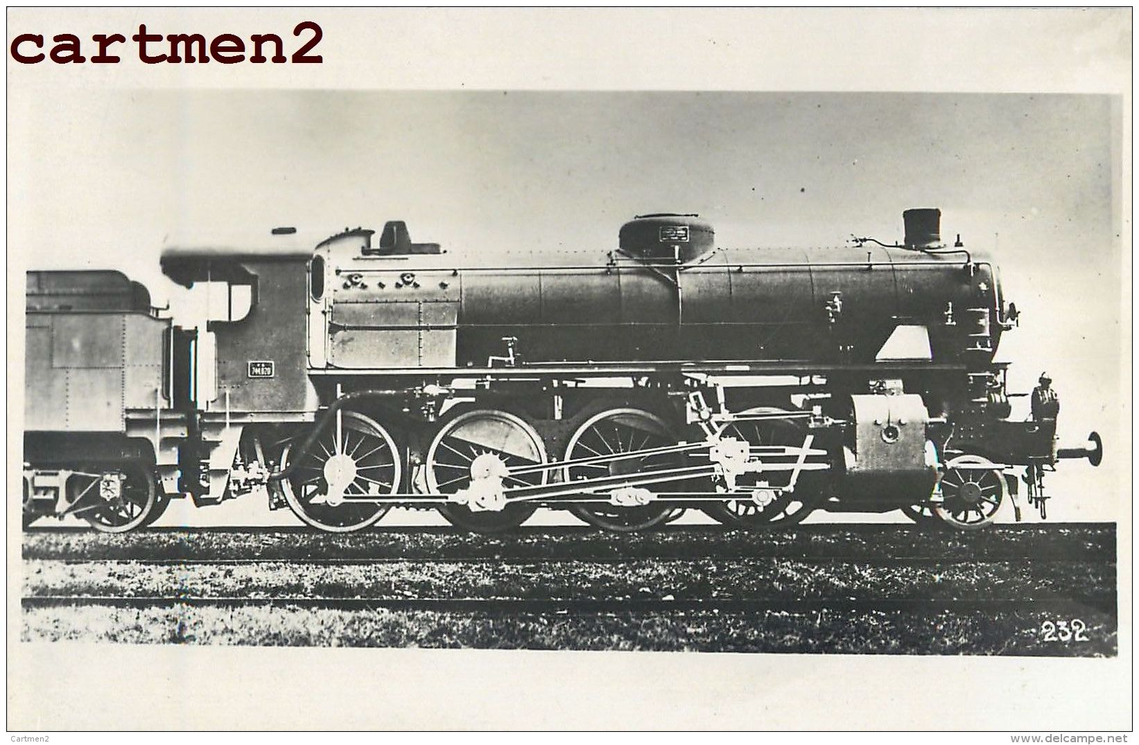 CARTE PHOTO : TRAIN LOCOMOTIVE ZUG BAHNHOF LOKOMOTIVE STATION ESTACION TRENO LOCOMOTORA - Treni