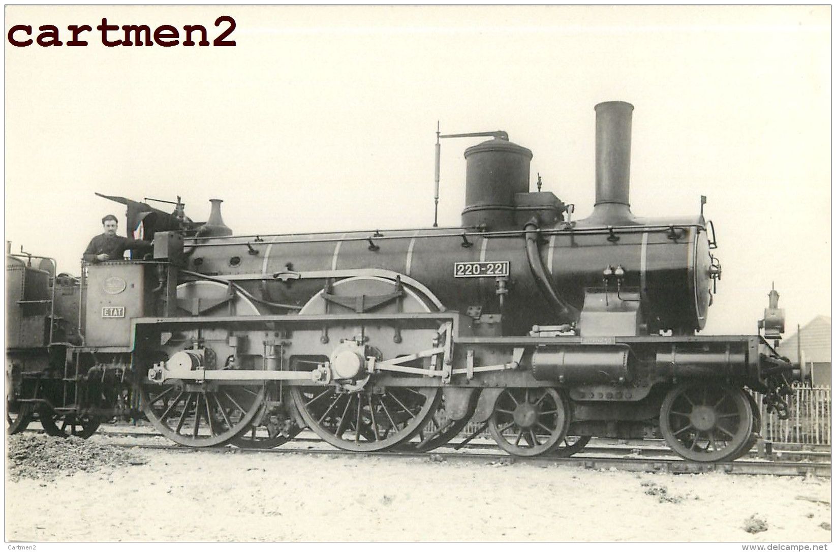 CARTE PHOTO : TRAIN LOCOMOTIVE ZUG BAHNHOF CHEMINS DE FER LOKOMOTIVE STATION ESTACION TRENO LOCOMOTORA - Trenes