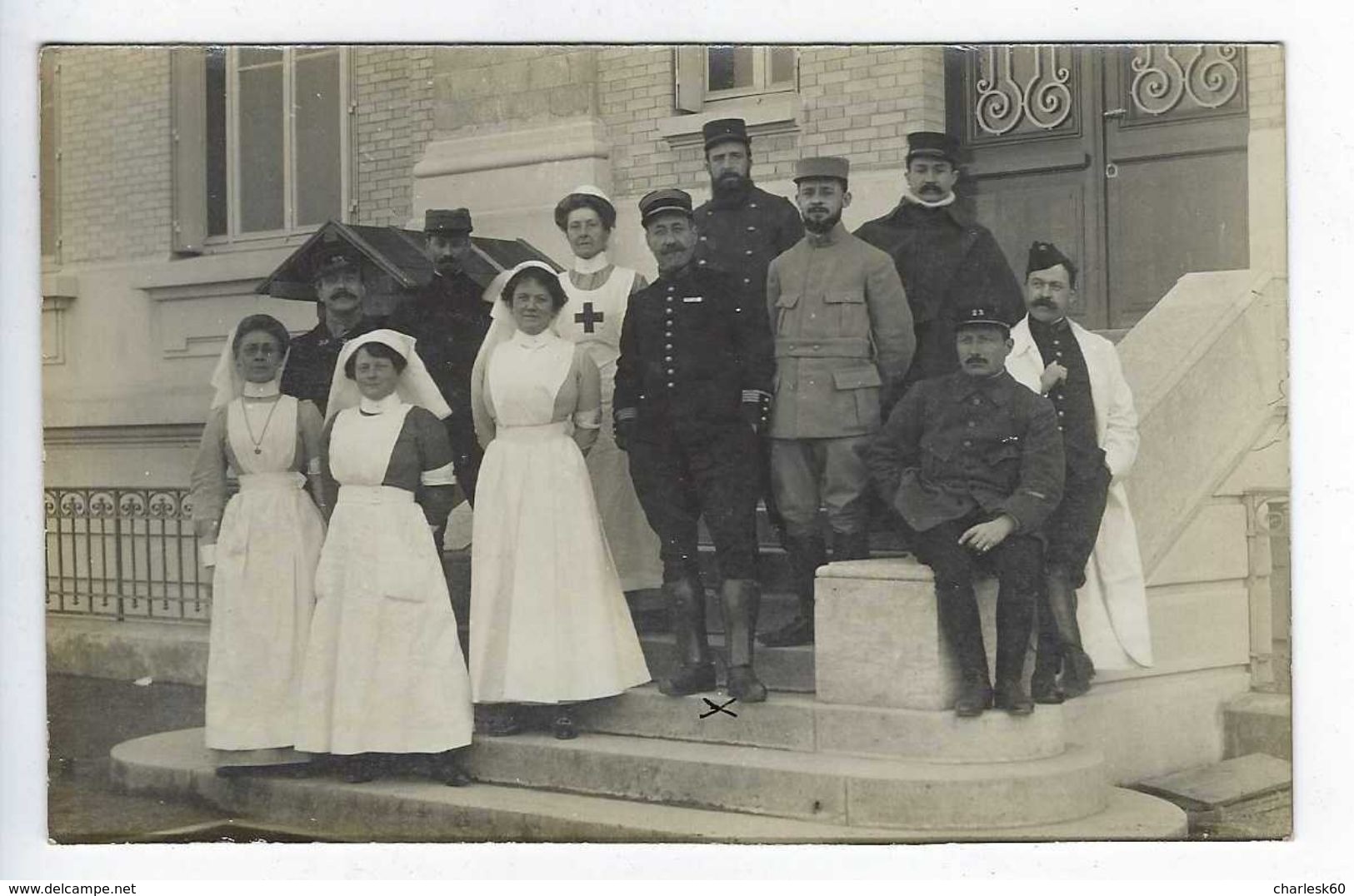 CPA Photo Hôpital Temporaire Mondeville Caen 1915 Docteur Fortin Médecin Chef Et Son équipe Médicale - Weltkrieg 1914-18