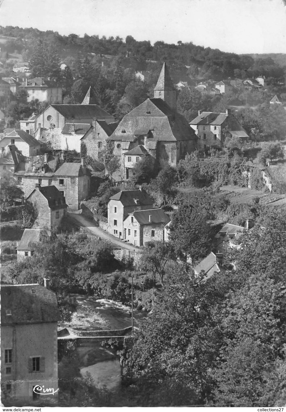 19-TREIGNAC- QUARTIER DU VIEUX PONT - Treignac