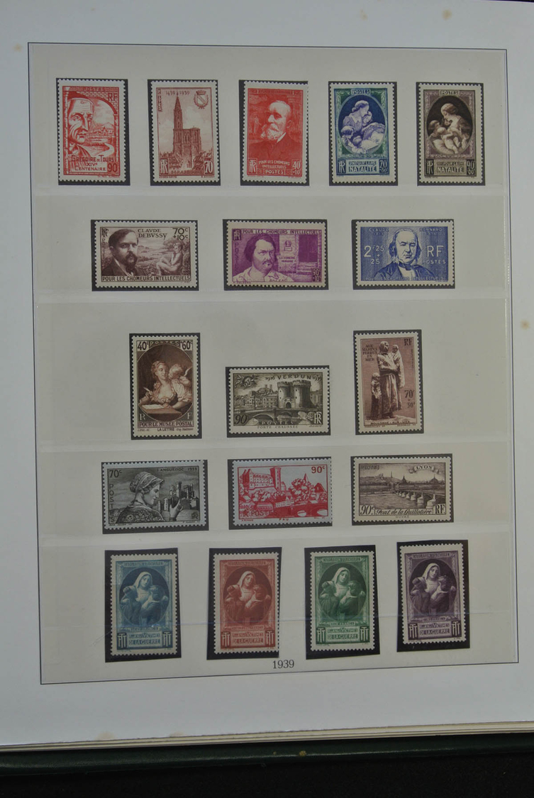 Frankreich: 1903/1944: Fantastic, mostly MNH and mint hinged collection France 1903-1944 in Lindner