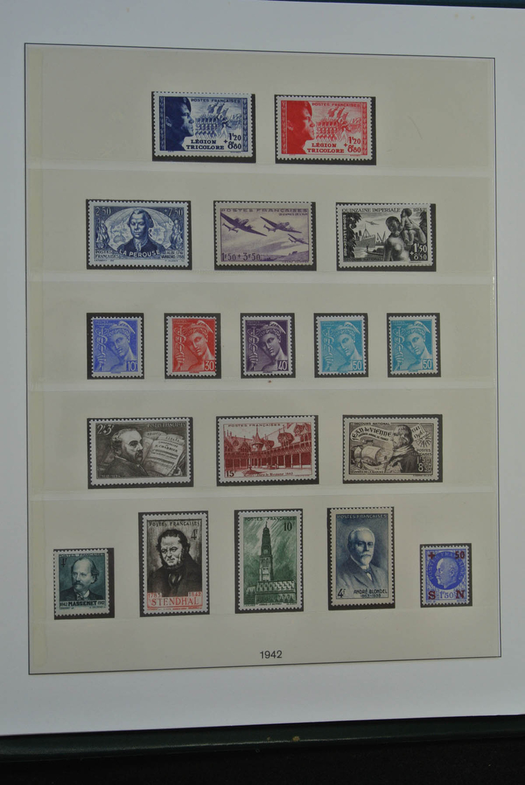 Frankreich: 1903/1944: Fantastic, mostly MNH and mint hinged collection France 1903-1944 in Lindner