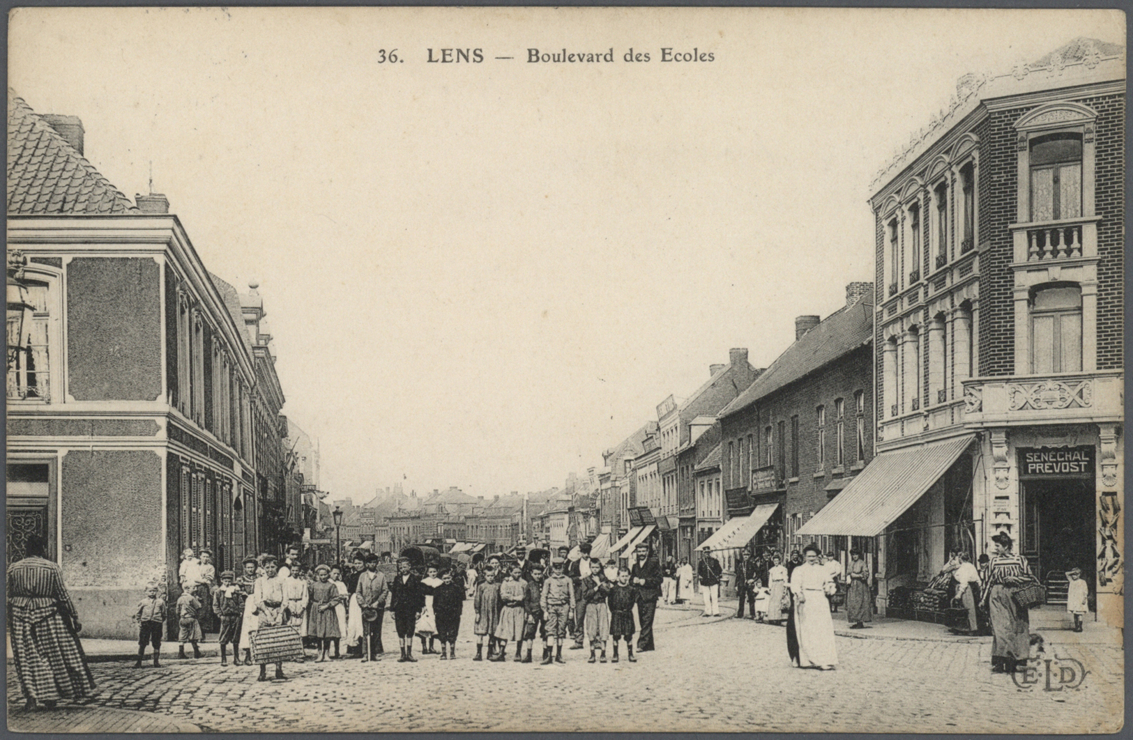 Frankreich - Besonderheiten: 1898/1930, Immenser Bestand Von Ca. 51500 Historischen Ansichtskarten O - Autres & Non Classés