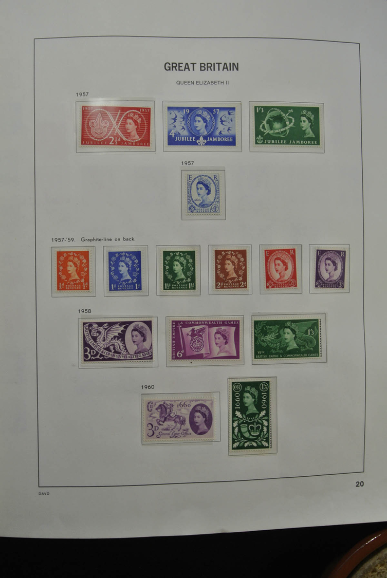 Großbritannien: 1840/2009: Beautiful, MNH, mint hinged and used collection Great Britain 1840-2009 i