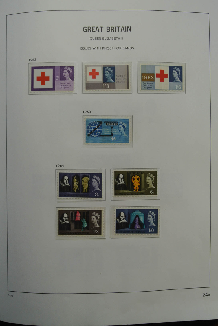 Großbritannien: 1840/2009: Beautiful, MNH, mint hinged and used collection Great Britain 1840-2009 i