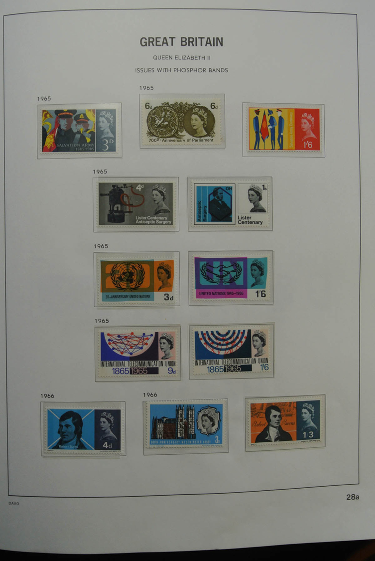 Großbritannien: 1840/2009: Beautiful, MNH, mint hinged and used collection Great Britain 1840-2009 i