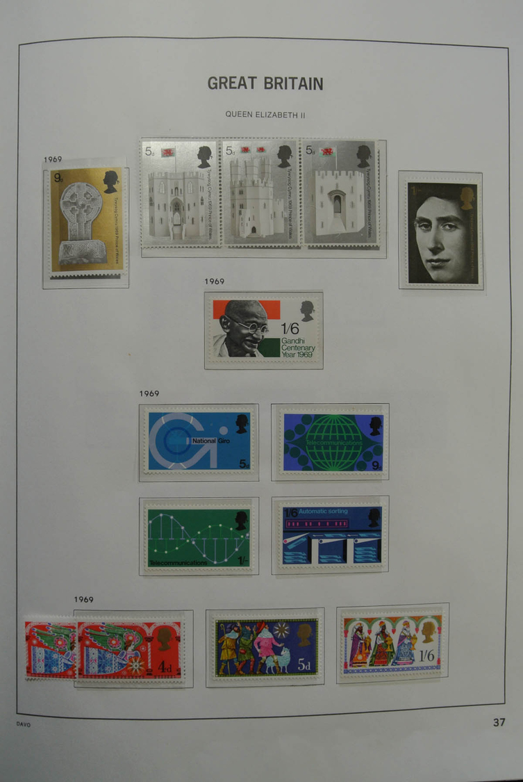 Großbritannien: 1840/2009: Beautiful, MNH, mint hinged and used collection Great Britain 1840-2009 i