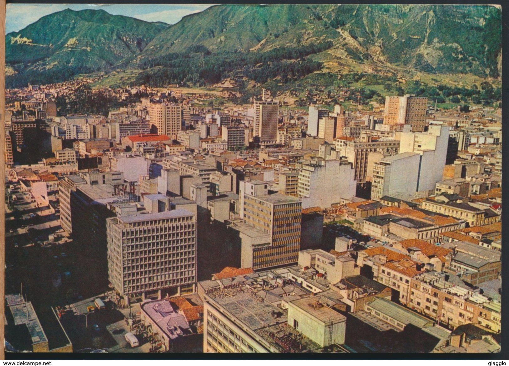 °°° 8163 - COLOMBIA - PANORAMICA DE BOGOTA - 1974 With Stamps °°° - Colombia