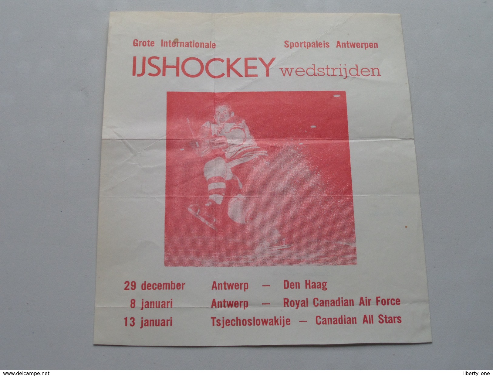 IJSHOCKEY ( o.a. Antwerp Ice Hockey Club - BRABO Kendall Oil - ) Verzameling Foto's + docu Anno 1940-50 ( HOCKEY ) !