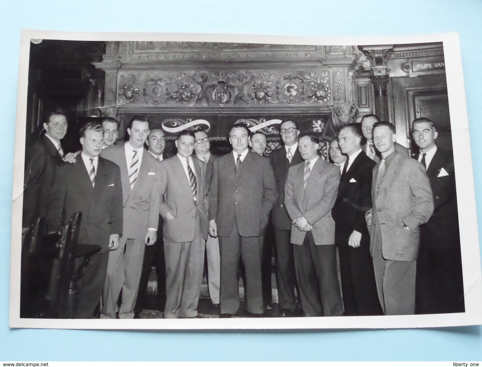 IJSHOCKEY ( o.a. Antwerp Ice Hockey Club - BRABO Kendall Oil - ) Verzameling Foto's + docu Anno 1940-50 ( HOCKEY ) !