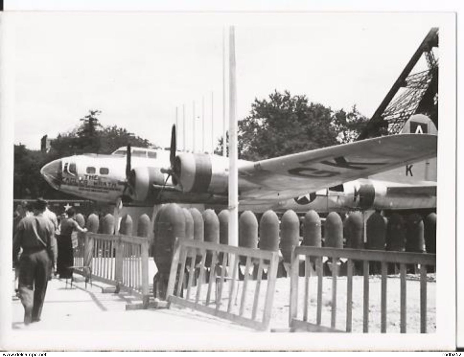 Photo 4 - - Exposition Aviation Américaine - Paris Tour Eiffel - Avion - - USA - Aviation