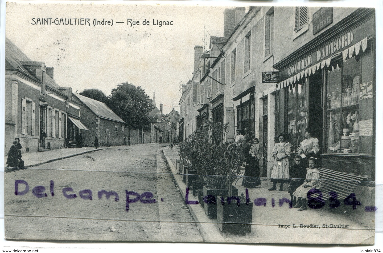 - SAINT - GAULTIER ( Indre ) - Rue De Lignac, Bar Tabac DAUBORD, épaisse, 1911 ?, Animation, écrite,TBE, Scans. - Autres & Non Classés