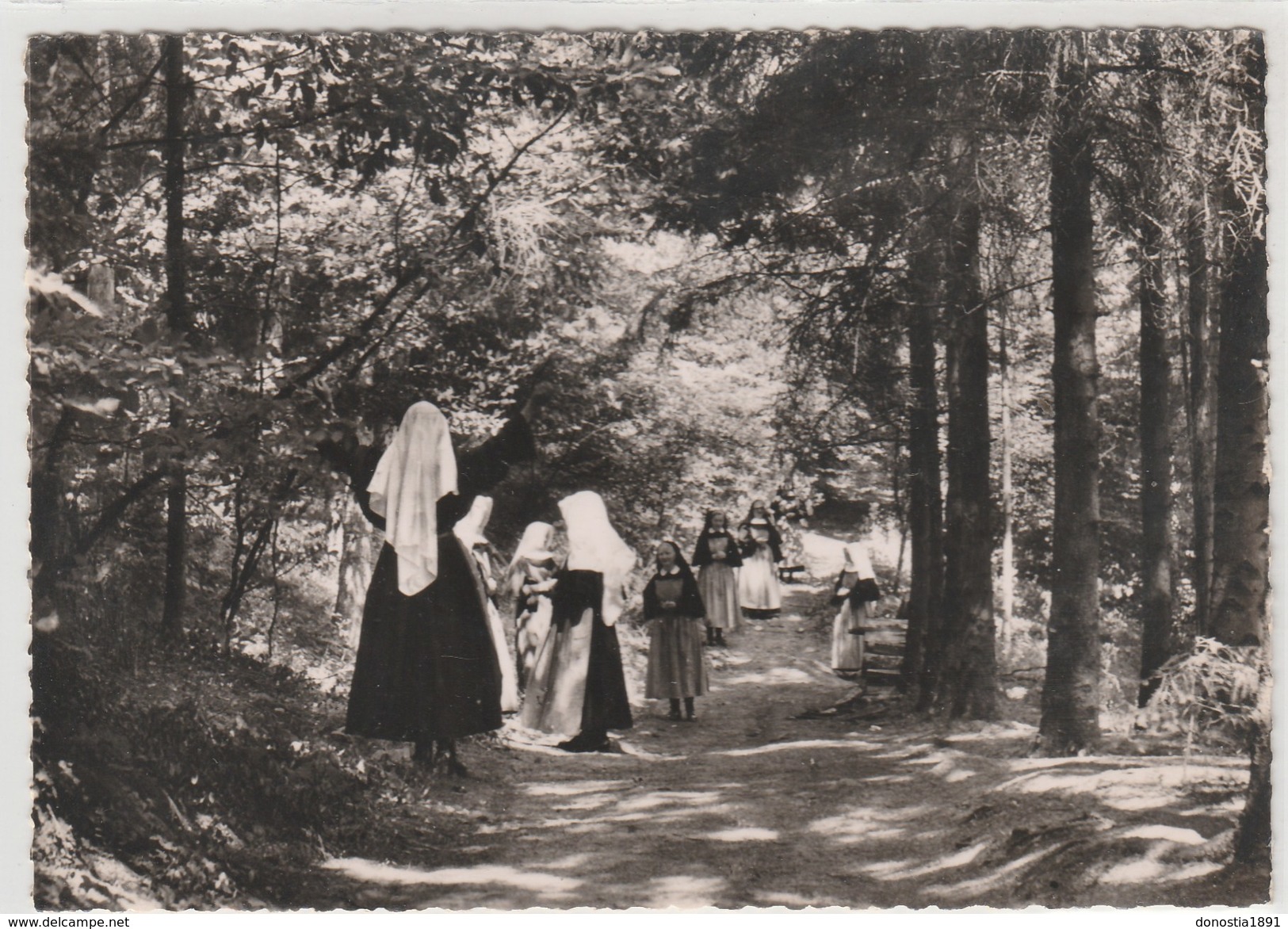 Soeurs De St-Joseph De St-Marc Guéberschwihr - Promenade Au Noviciat 105x150 Dentelée, Glaçée - Autres & Non Classés