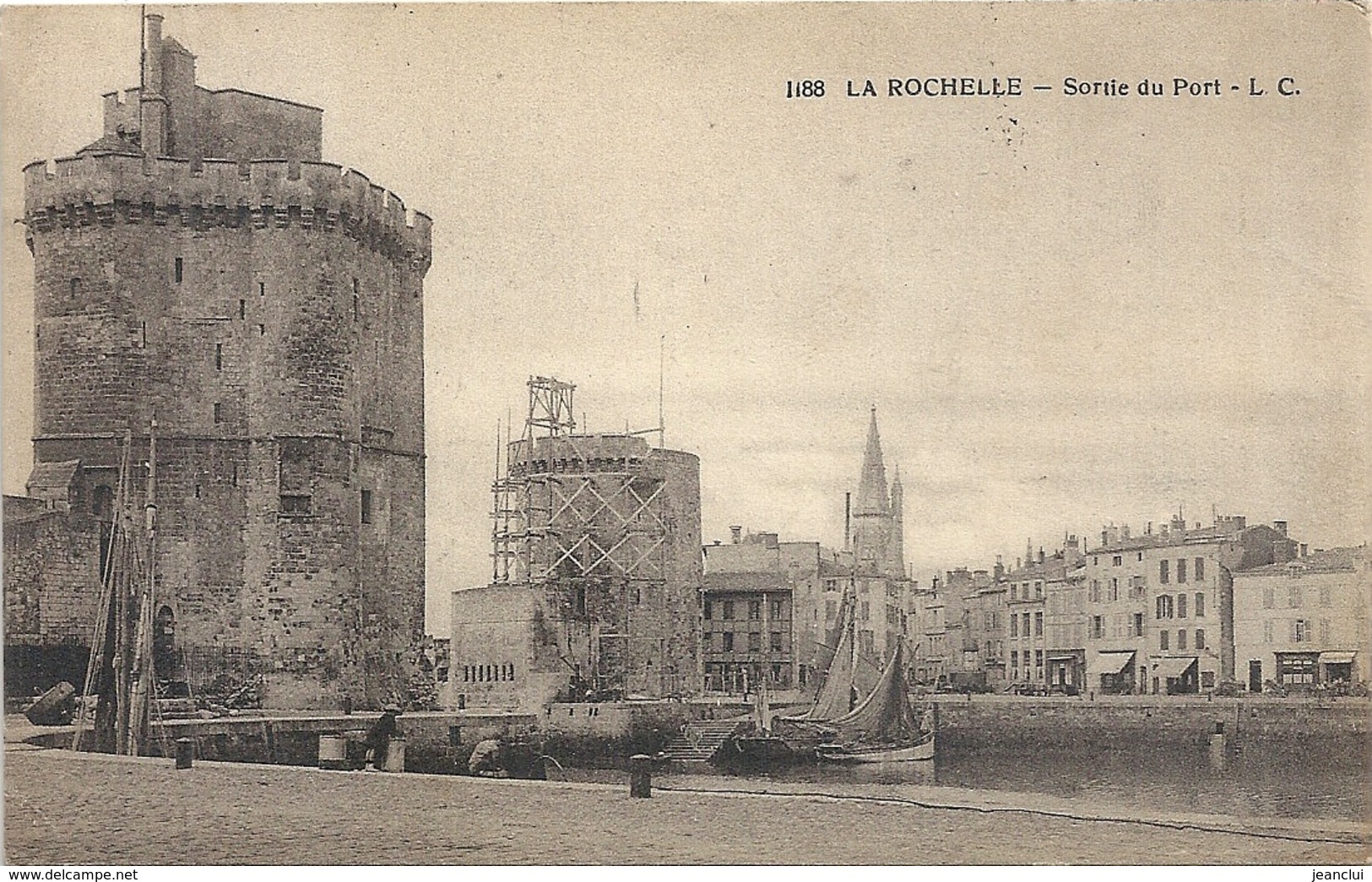 1188. LA ROCHELLE . SORTIE DU PORT . AFFR LE 21-3-1913 AU VERSO . 2 SCANES - La Rochelle