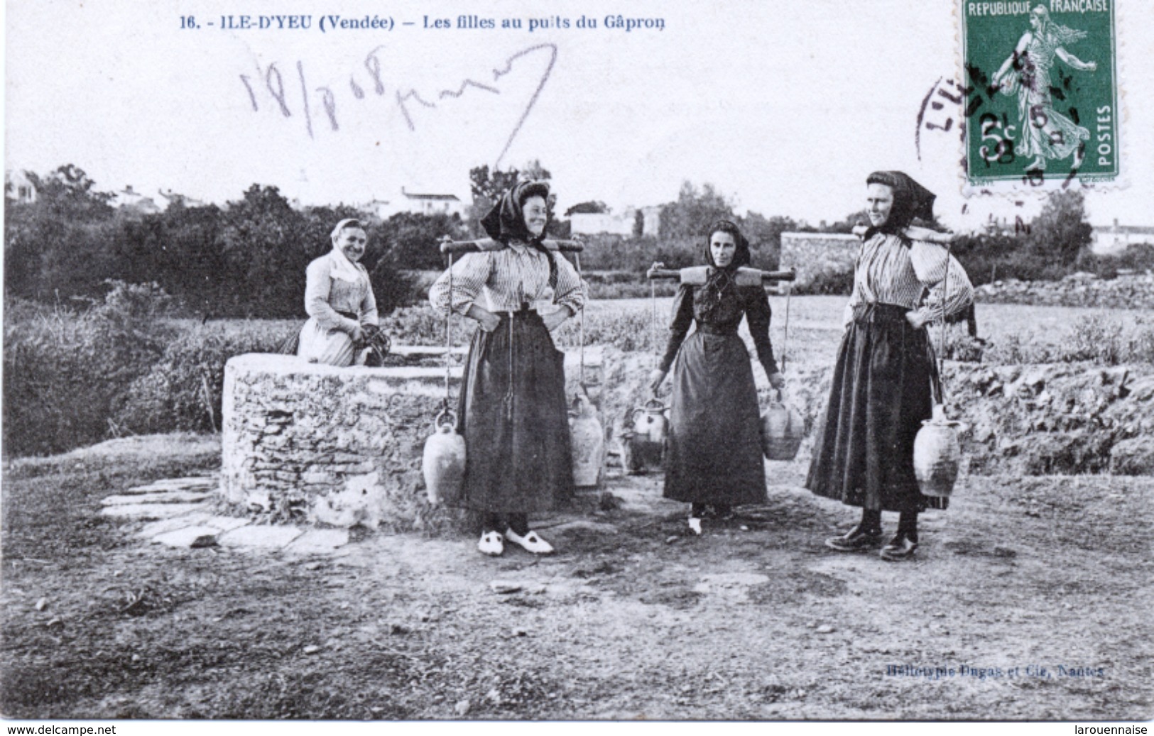 85 - Ile -d'Yeu : Les Filles Au Puits Du Gapron. - Ile D'Yeu