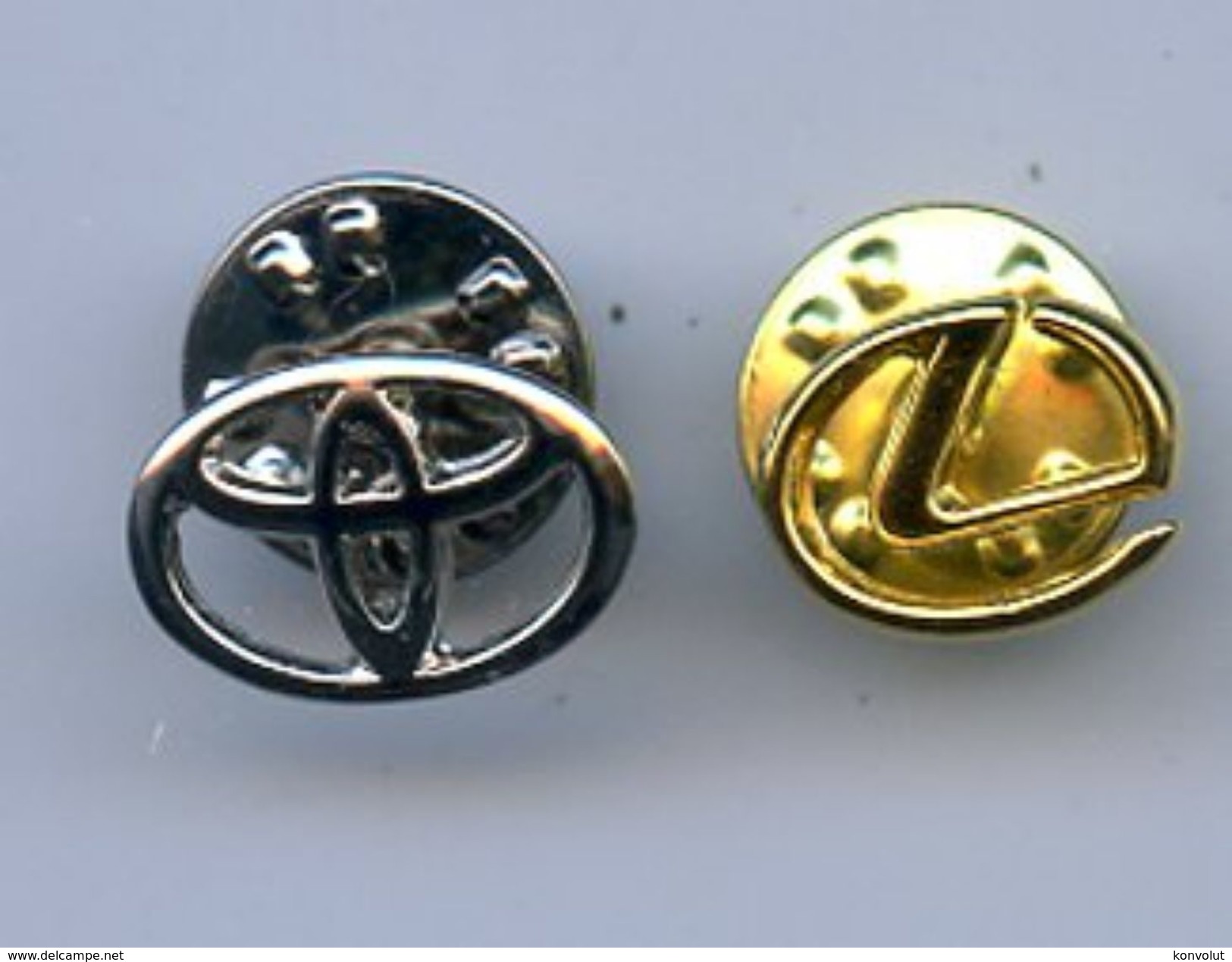 TOYOTA LEXUS Logo Pins Russie Lot Of 2 - Toyota