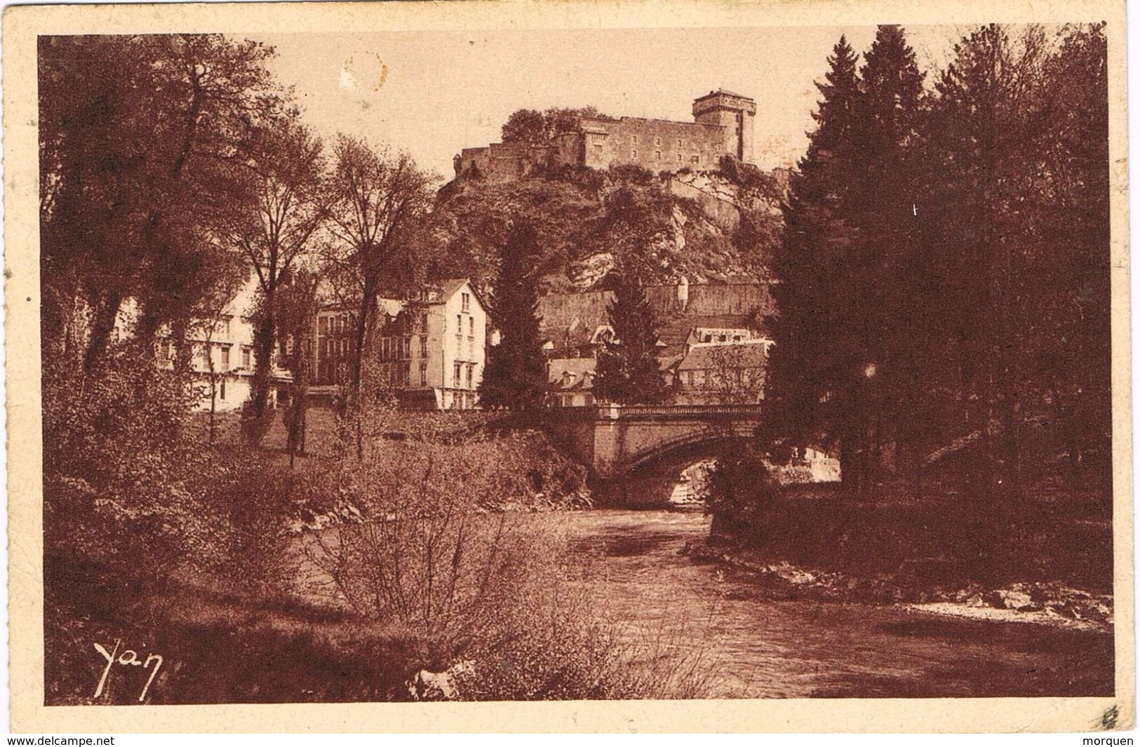 25738. Postal LOURDES (Hautes Pyrenees) 1935. Flamme Touristique. Chateau FORT - Cartas & Documentos