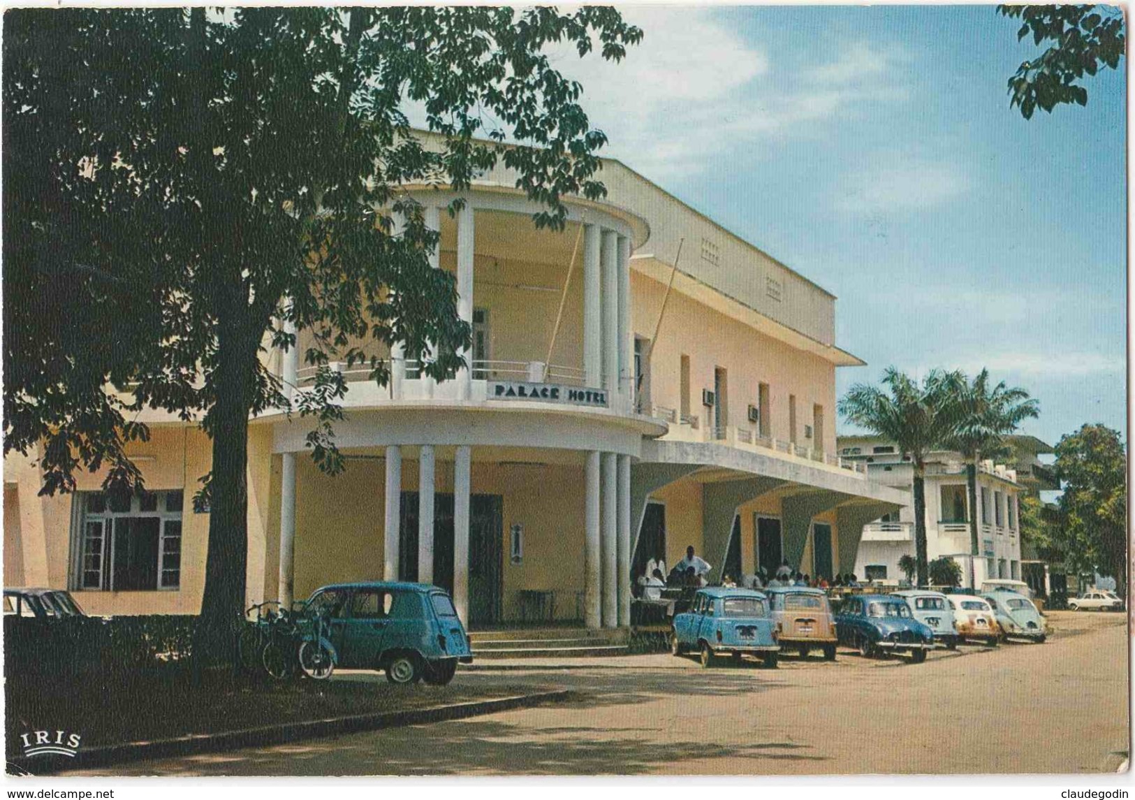 Bangui. Le Palace Hotel. Carte Grand Format. Voitures Années 70. 4L, Dauphine , Volkswagen Coccinelle - Zentralafrik. Republik